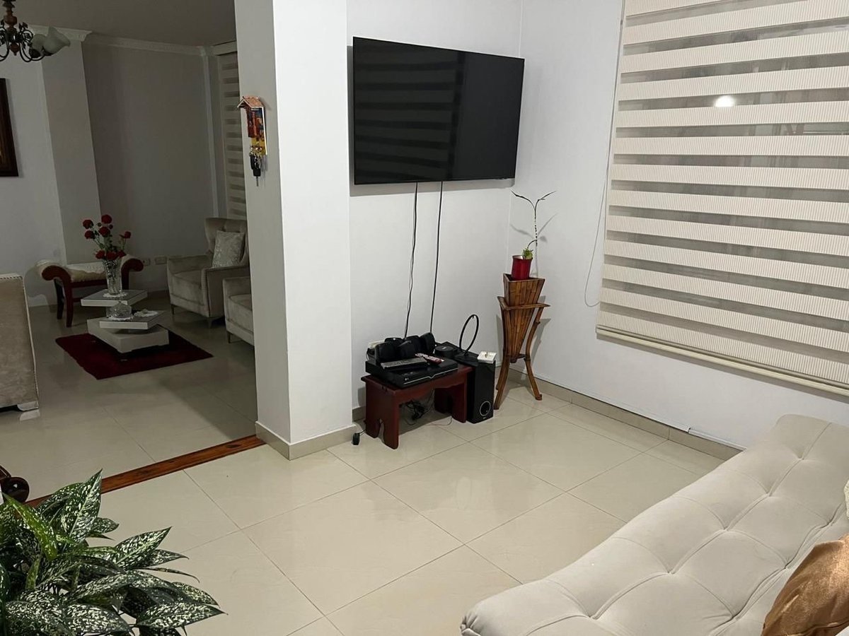 Hermoso casa conjunto cerrado cerca a campanario  - Foto 7