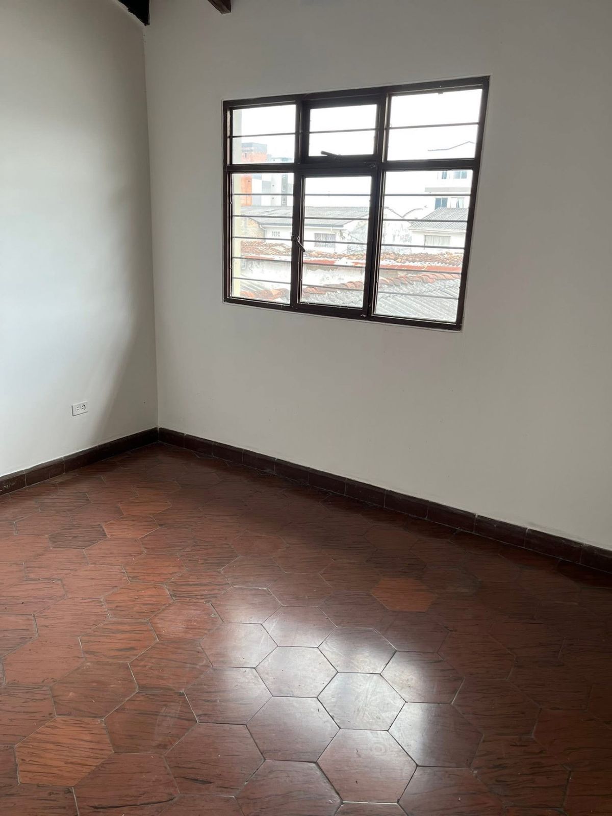 Casa-lote grande barrio las Américas  - Foto 16