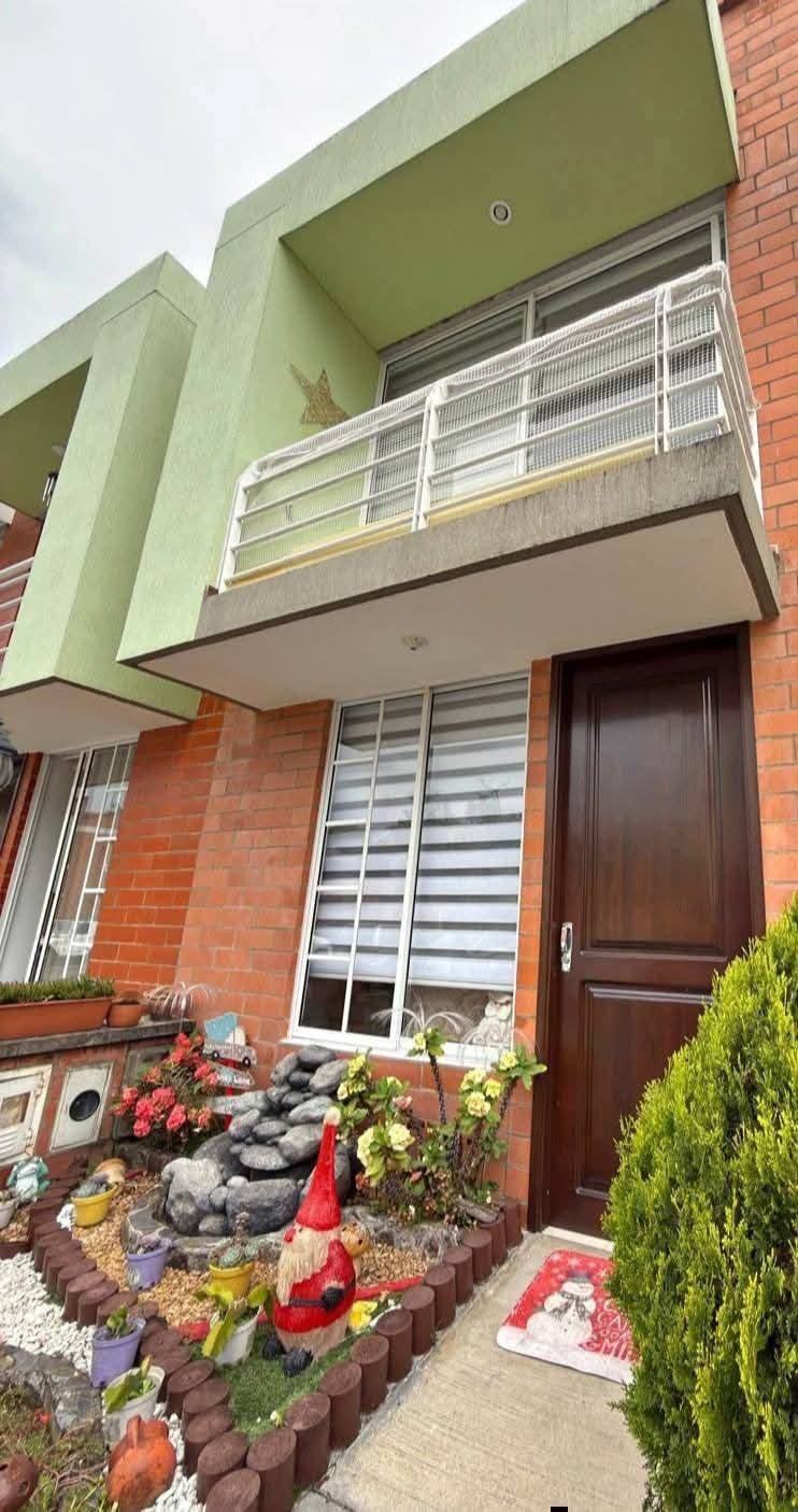 Linda casa en conjunto Rio verde - Foto 3