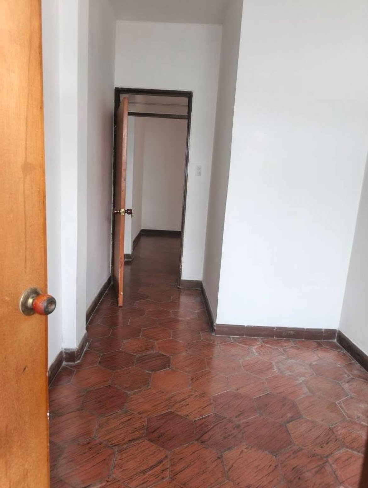 Casa amplia en barrio Américas - Foto 4