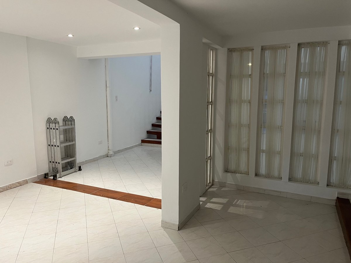 Hermosa casa en barrio Santa ines - Foto 2