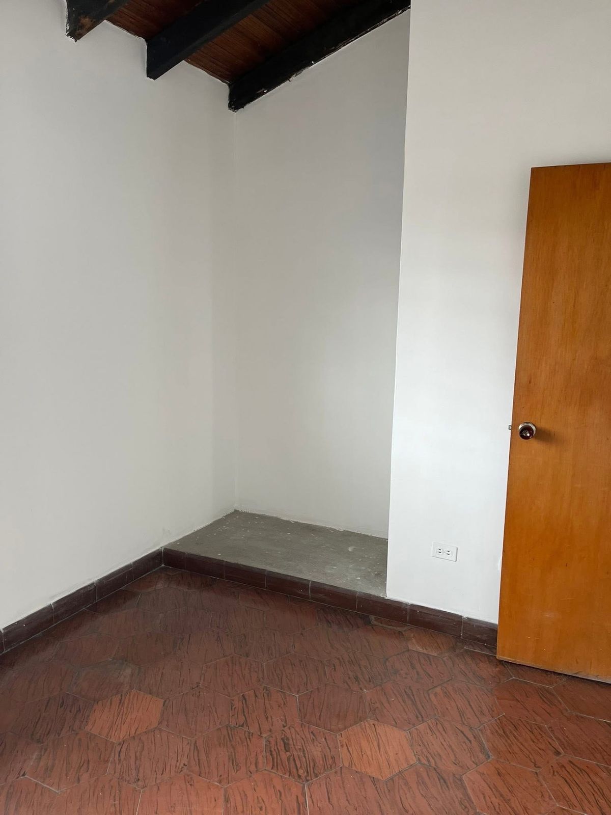 Casa-lote grande barrio las Américas  - Foto 18